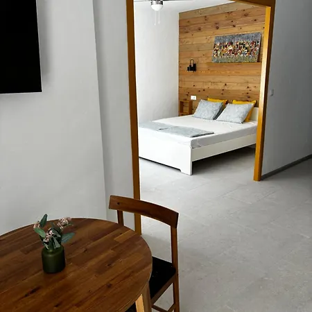 Cozy With Balcony Аликанте